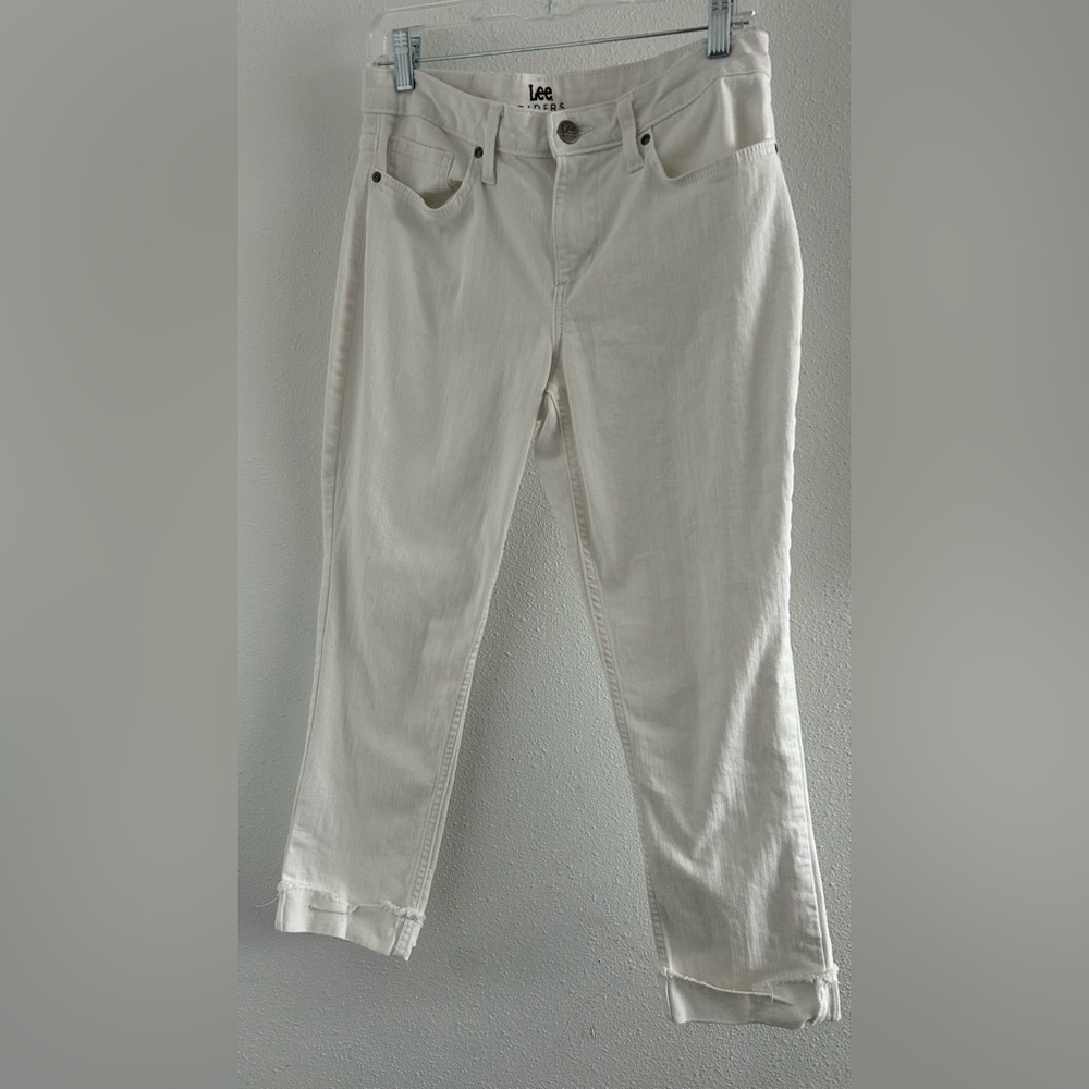 Lee Women's Off-White Cropped Straight-Leg Jeans
